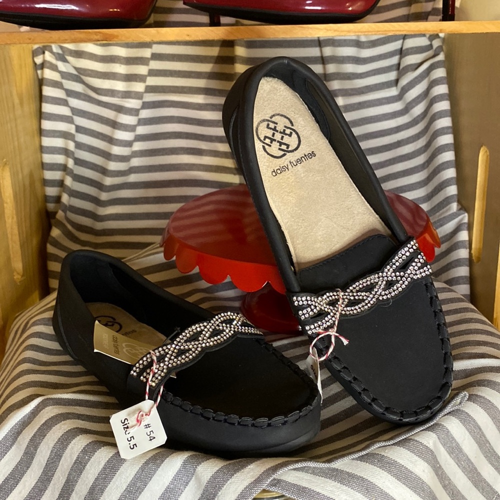 #54 Daisy Fuentes Flats - Black w/Rhinestones